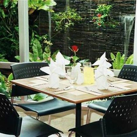 Hatyai Golden Crown Hotel Hat Yai Exteriör bild