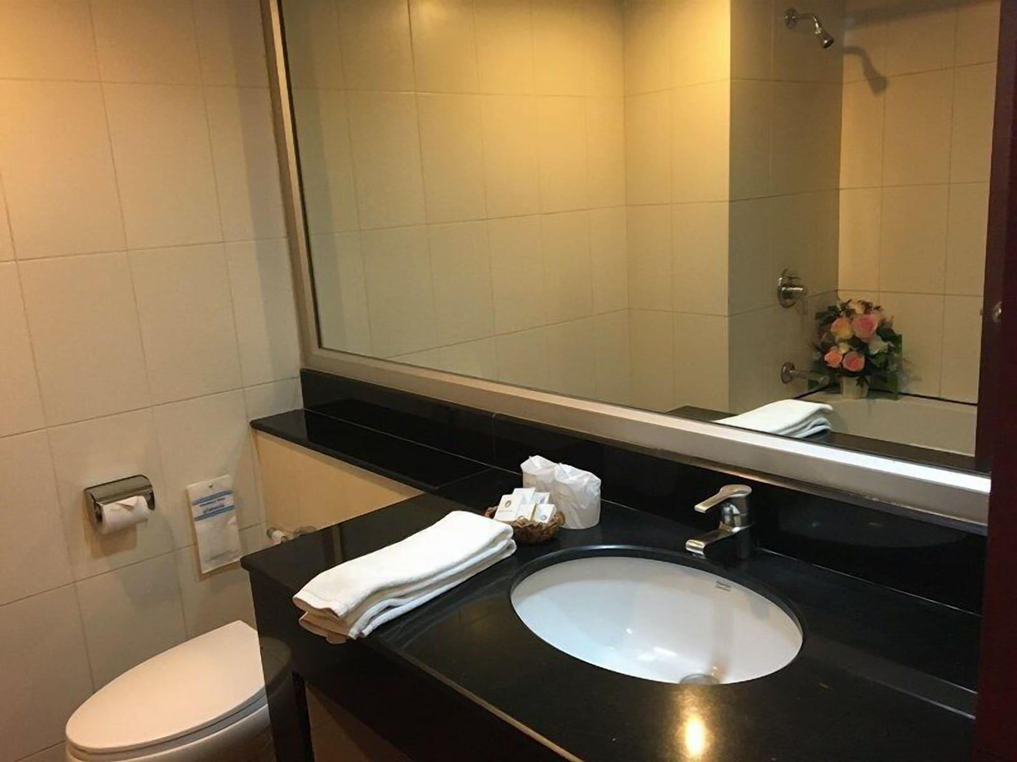 Hatyai Golden Crown Hotel Hat Yai Exteriör bild