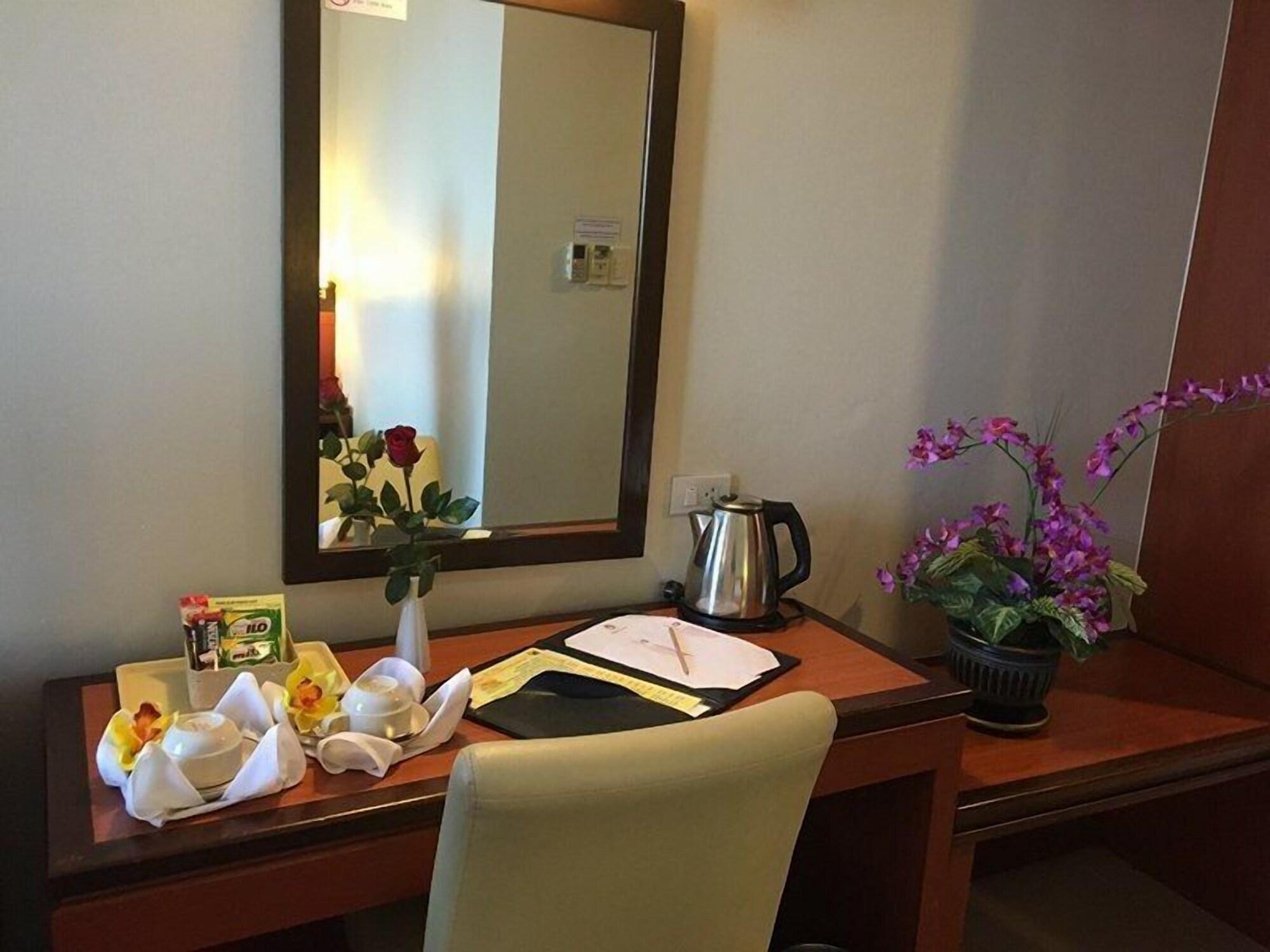 Hatyai Golden Crown Hotel Hat Yai Exteriör bild