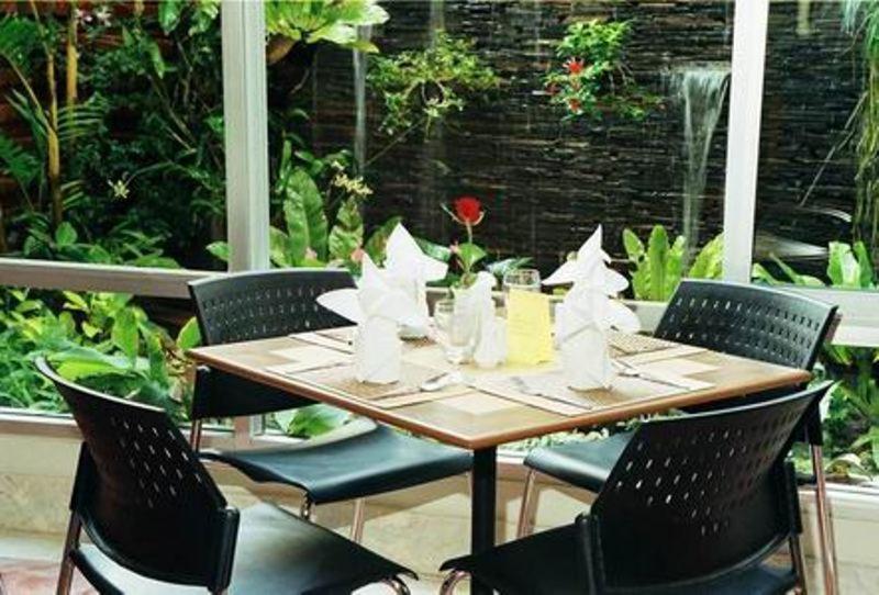 Hatyai Golden Crown Hotel Hat Yai Exteriör bild