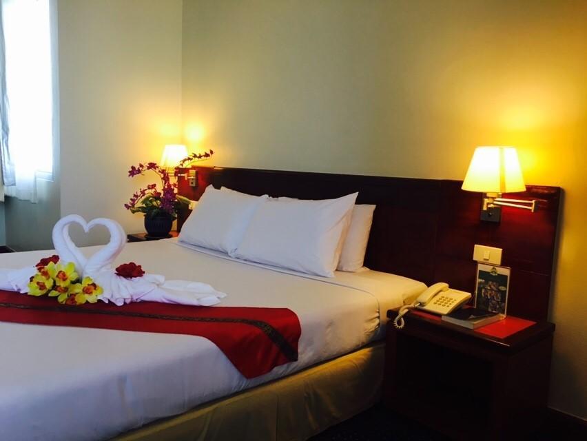 Hatyai Golden Crown Hotel Hat Yai Exteriör bild