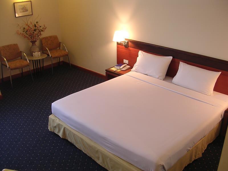 Hatyai Golden Crown Hotel Hat Yai Exteriör bild