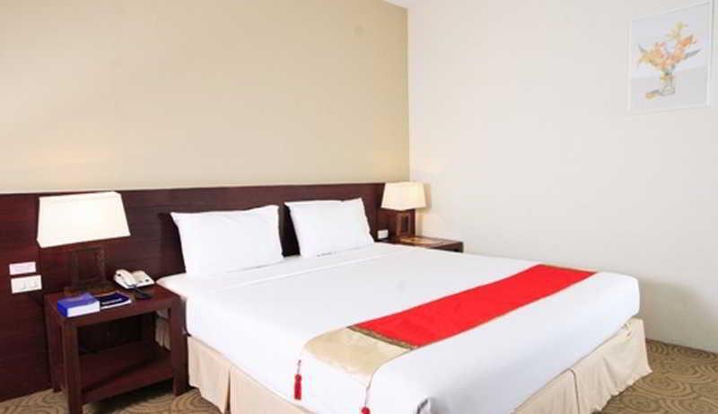 Hatyai Golden Crown Hotel Hat Yai Exteriör bild